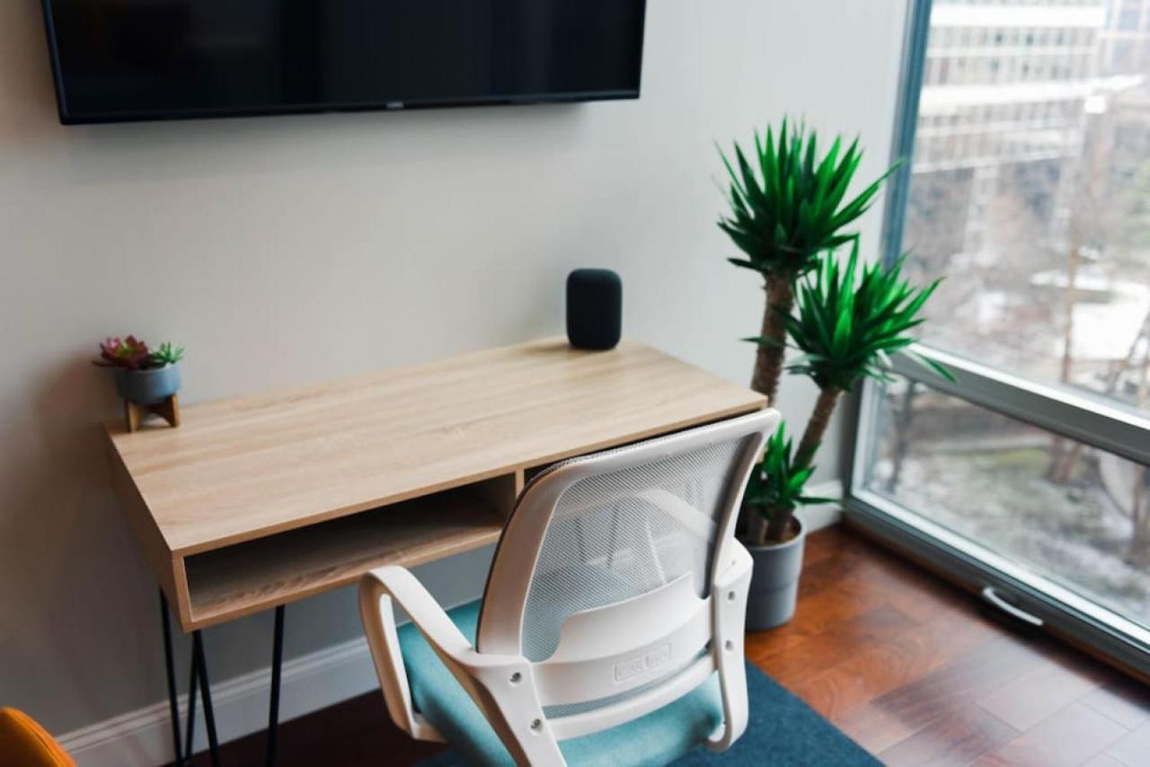 Hostwise - The Washington At Chatham - Free Parking, Private Gym, More! Apartment Pittsburgh