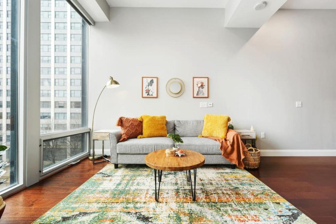 Apartment Hostwise - The Washington At Chatham - Free Parking, Private Gym, More!