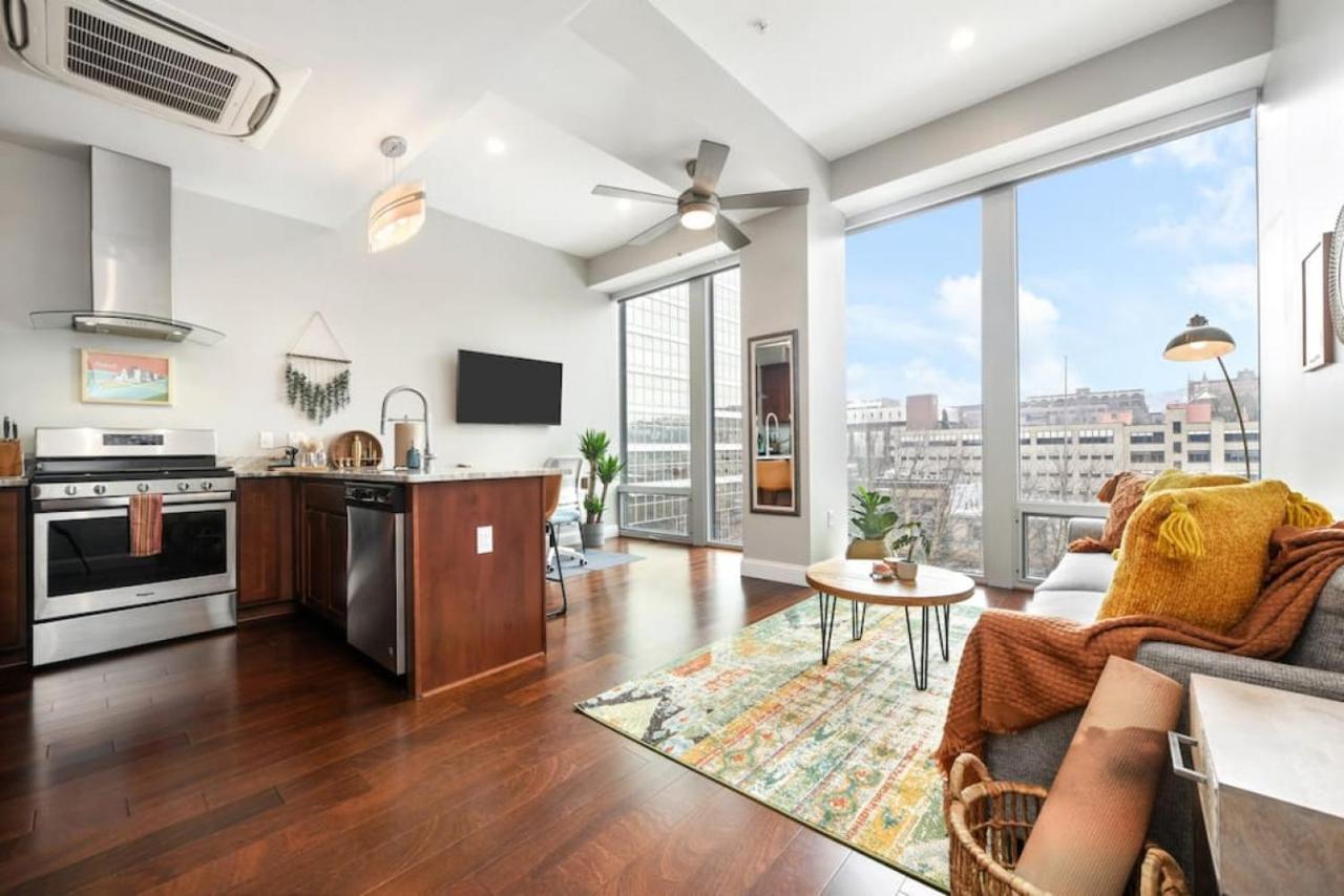 Hostwise - The Washington At Chatham - Free Parking, Private Gym, More!